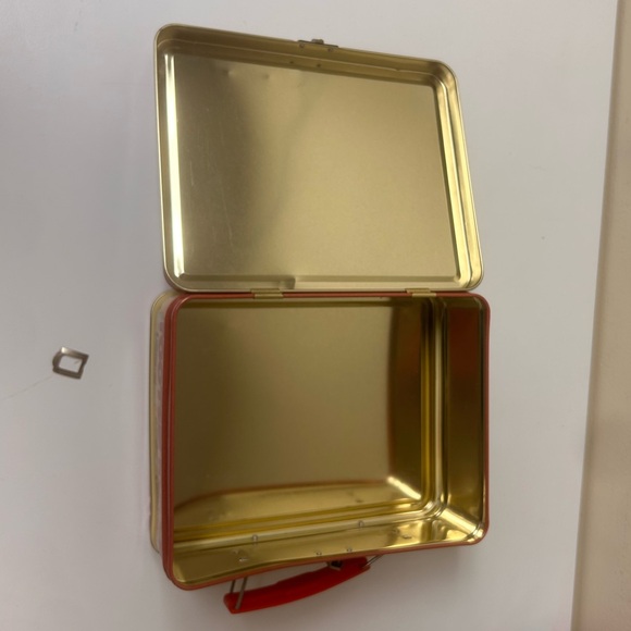 Tootsie Rolls Classic Vintage Metal Lunchbox - Picture 5 of 5